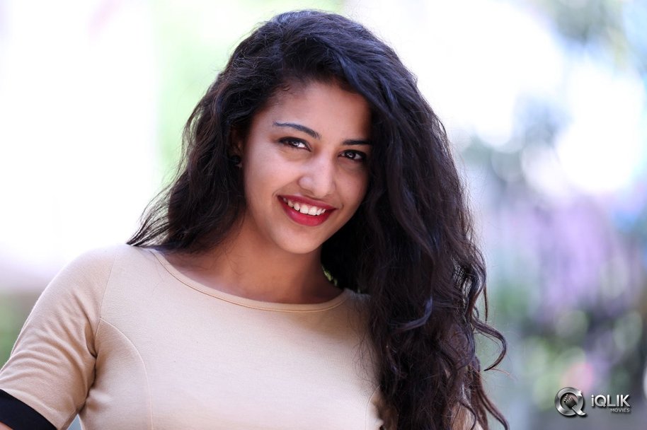 Daksha-Nagarkar-Interview-About-Hora-Hori